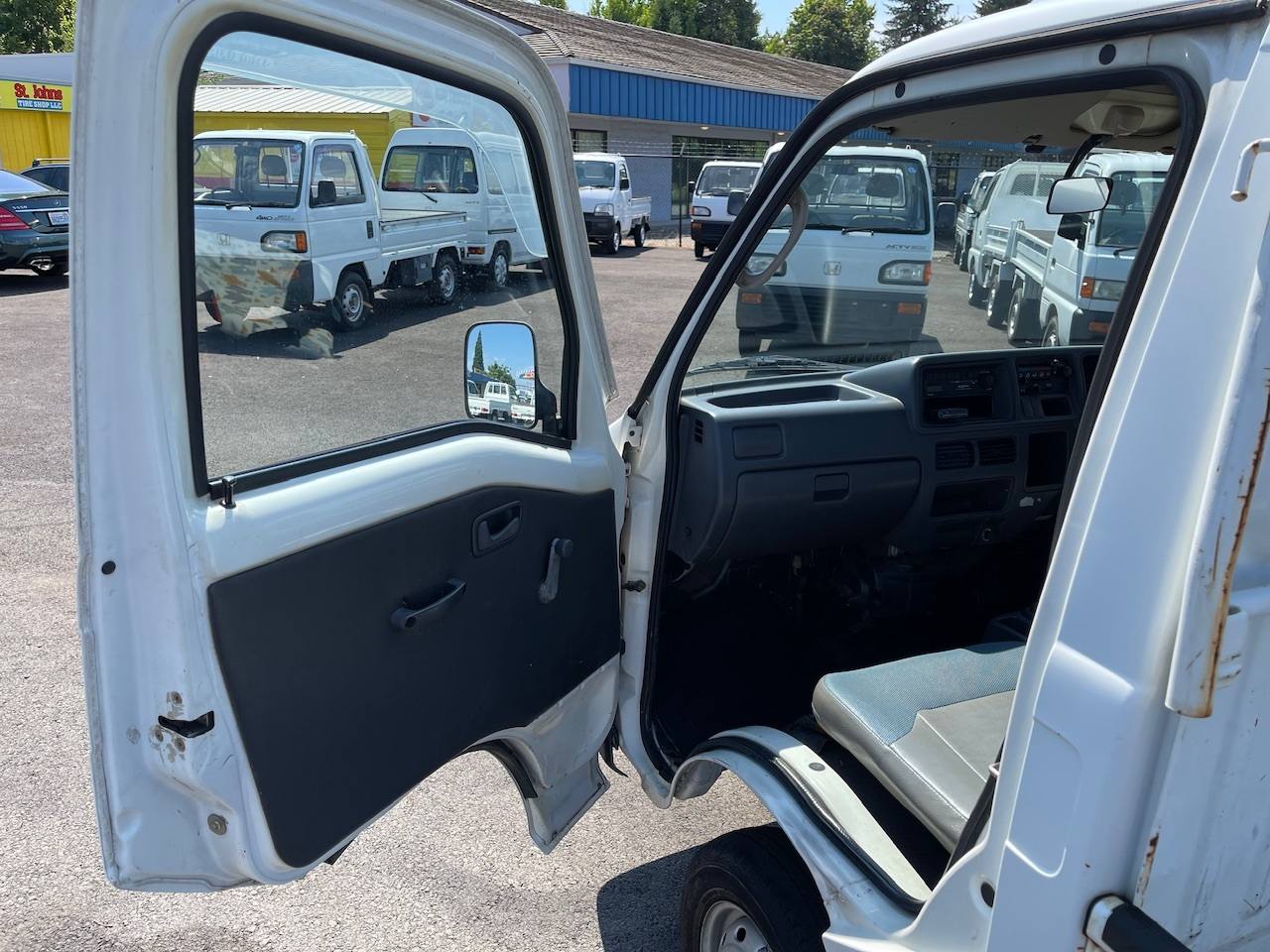 1999 Subaru Sambar EFI Super Charged 4WD, PS, 2Hi-4Hi EL Gear, AC, 5MT