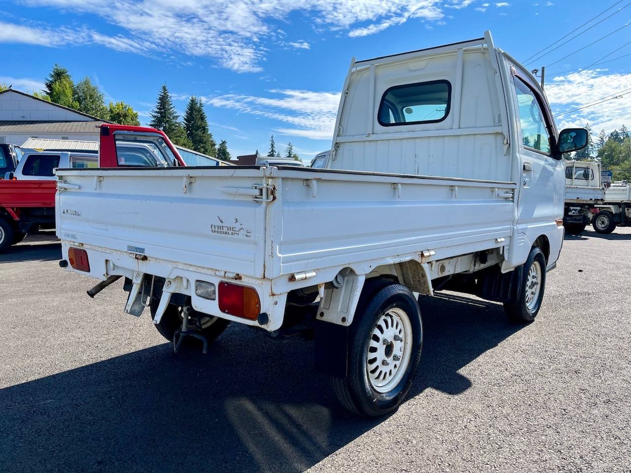 1997 Mitsubishi Minicab VX Special Edition 4WD, 2Hi-4Hi-4Lo, 5MT, PS