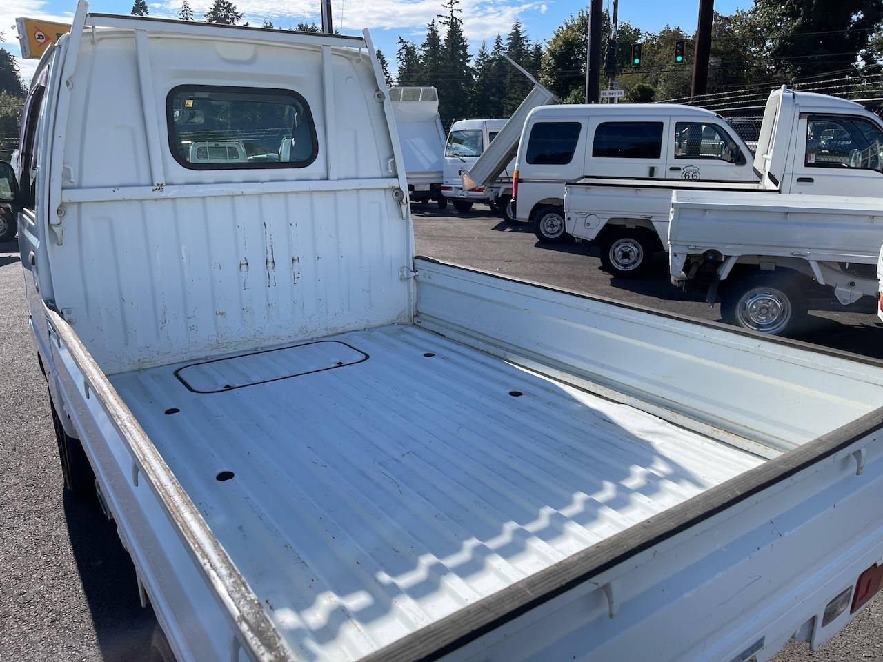 1997 Mitsubishi Minicab VX Special Edition 4WD, 2Hi-4Hi-4Lo, 5MT, PS