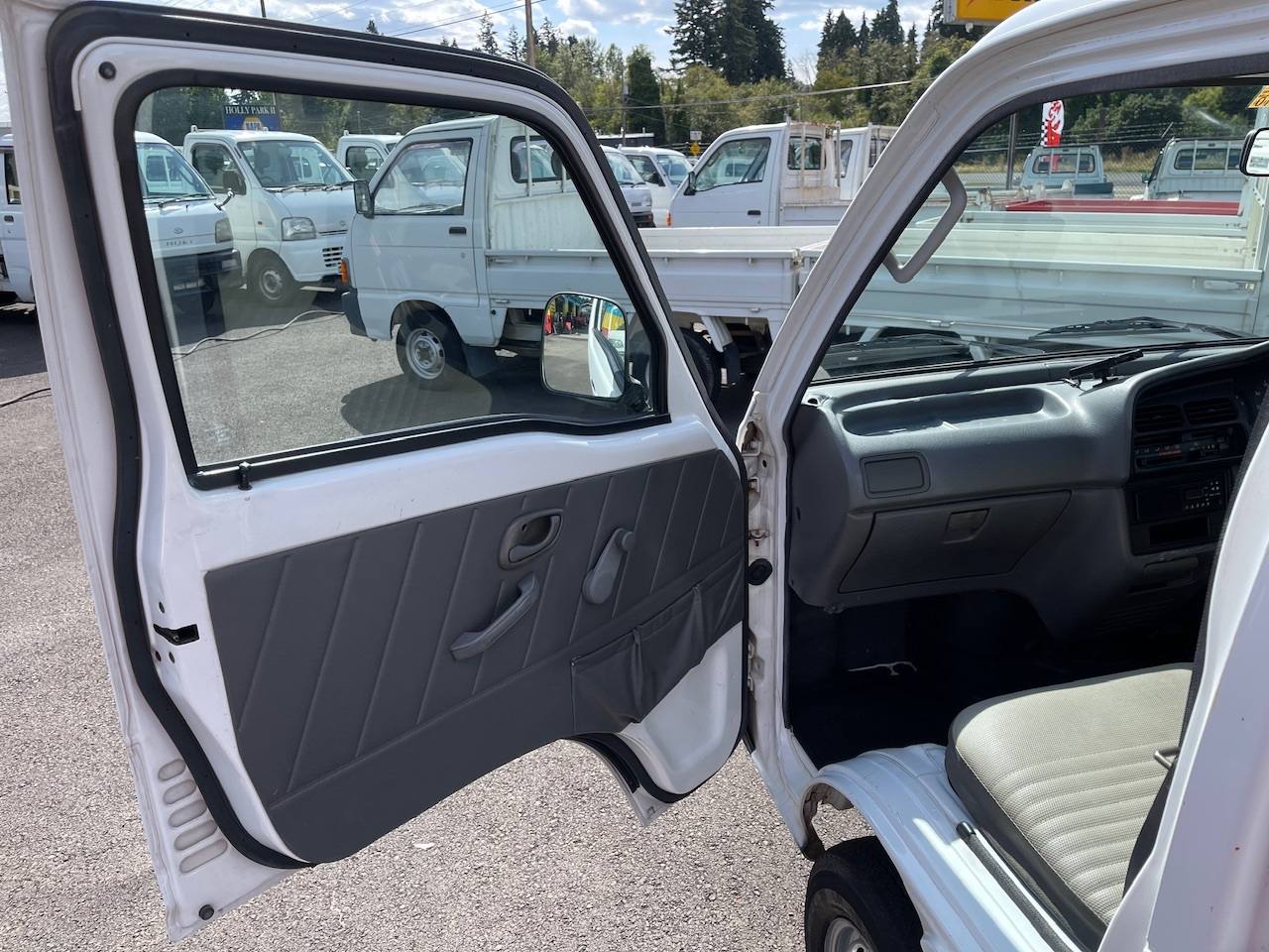1998 Suzuki Carry 4WD, 2Hi-4Hi, Extra Low Gear, 5MT 