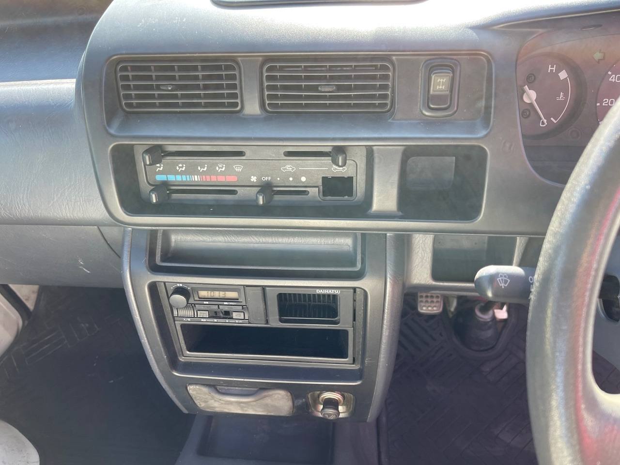 1999 Daihatsu Hi-Jet EFI DLI 4WD, 2Hi-4Hi, 5MT, Next Gen!