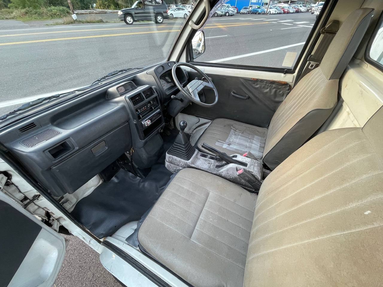1991 Mitsubishi Minicab SD Dump 4WD, 2Hi-4Hi-4Lo, 4MT, AC, LSD