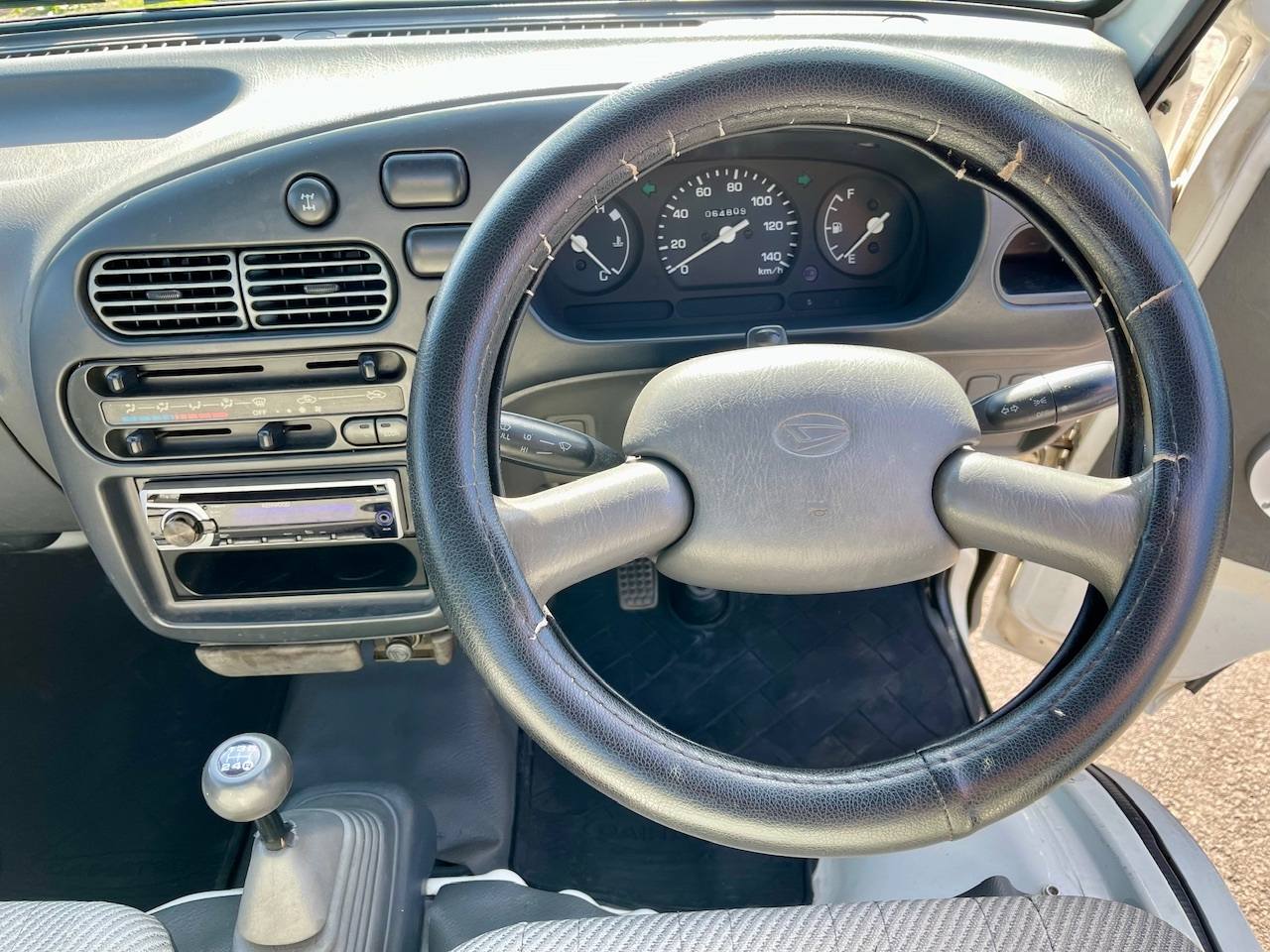 1997 Daihatsu Hi-Jet 4WD, 2Hi-4Hi-4Lo, 5MT, AC