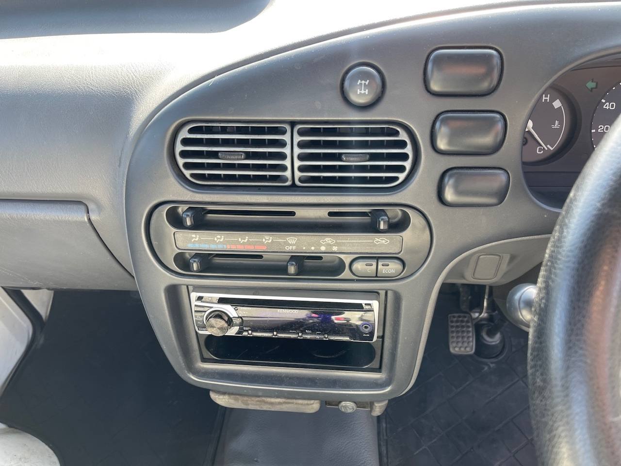 1997 Daihatsu Hi-Jet 4WD, 2Hi-4Hi-4Lo, 5MT, AC