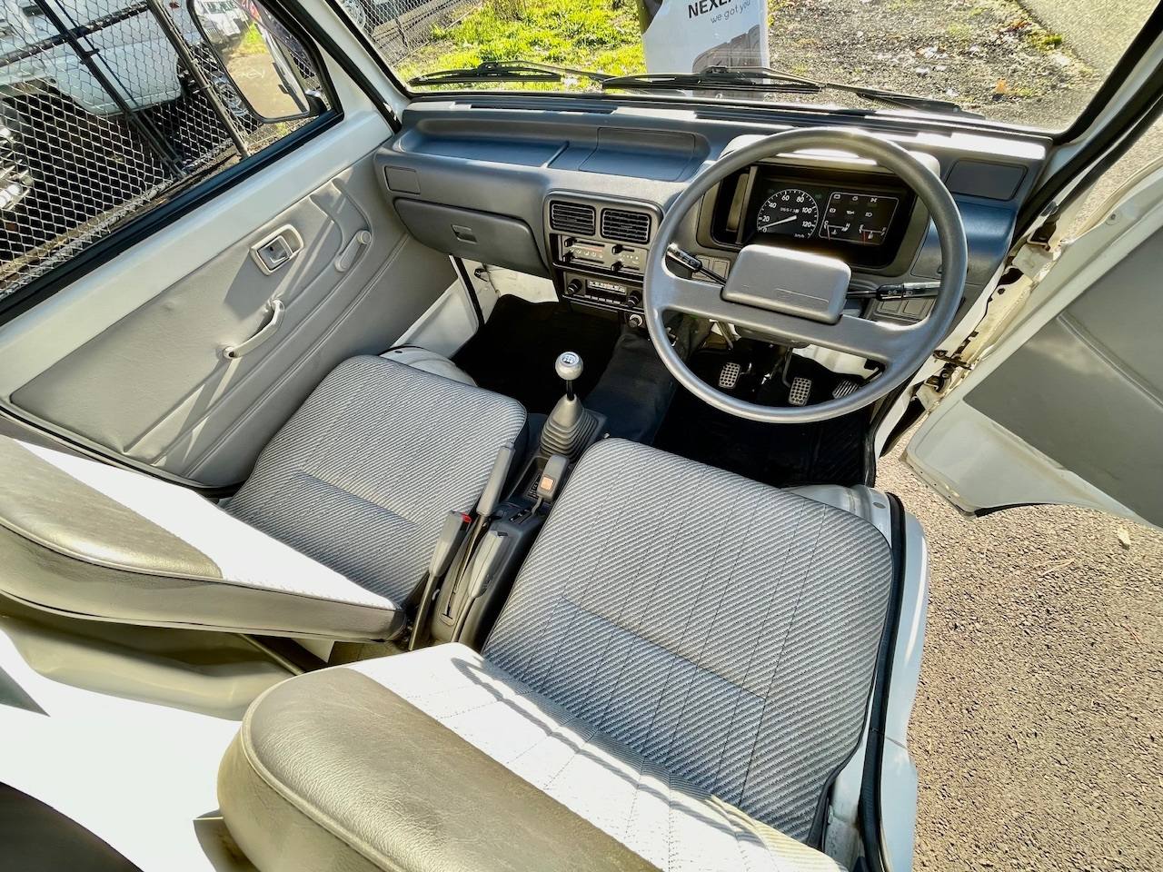 1992 Daihatsu Hi-Jet 4WD, 2Hi-4Hi-4Lo, 4MT, Like New