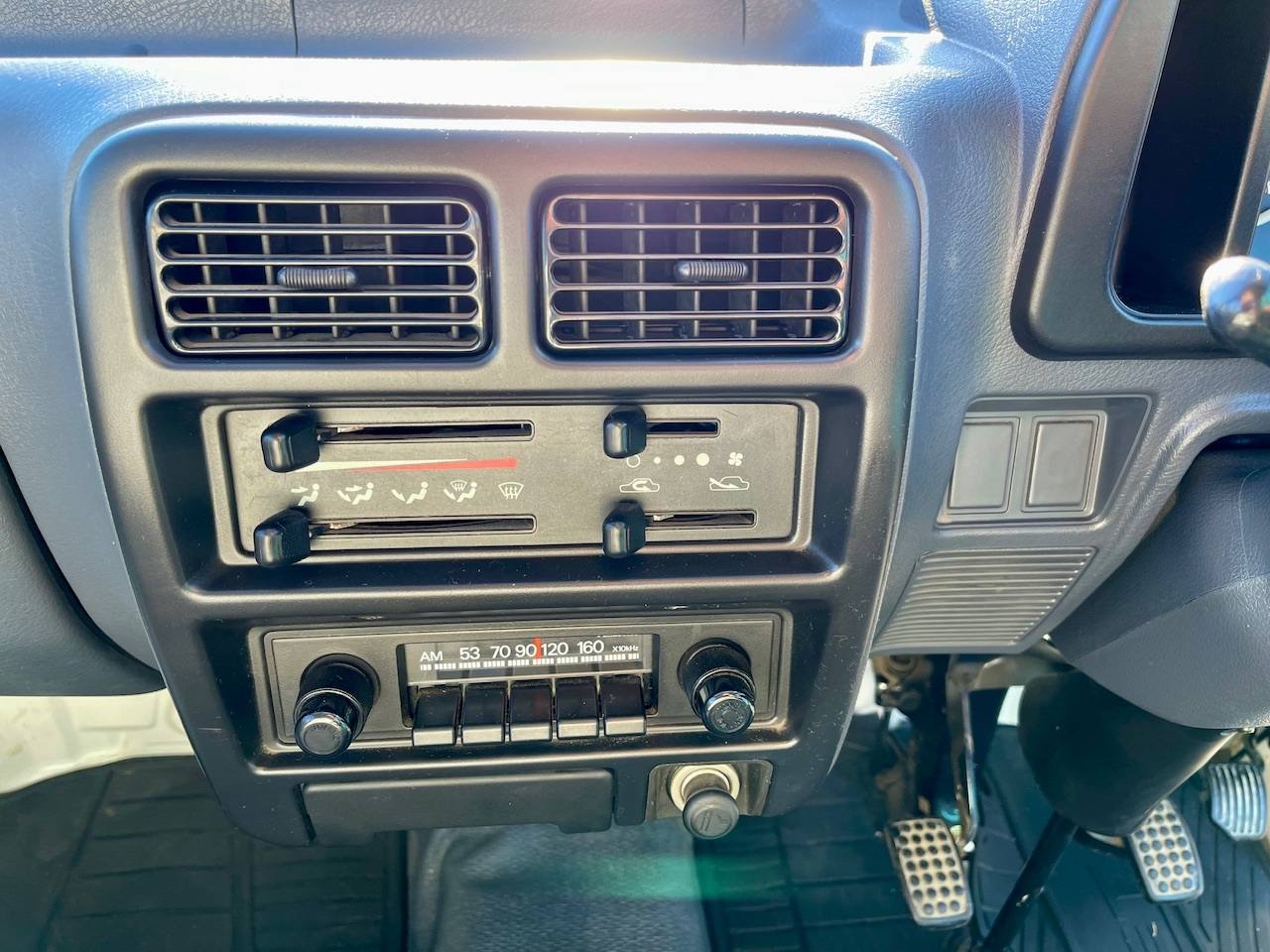 1992 Daihatsu Hi-Jet 4WD, 2Hi-4Hi-4Lo, 4MT, Like New