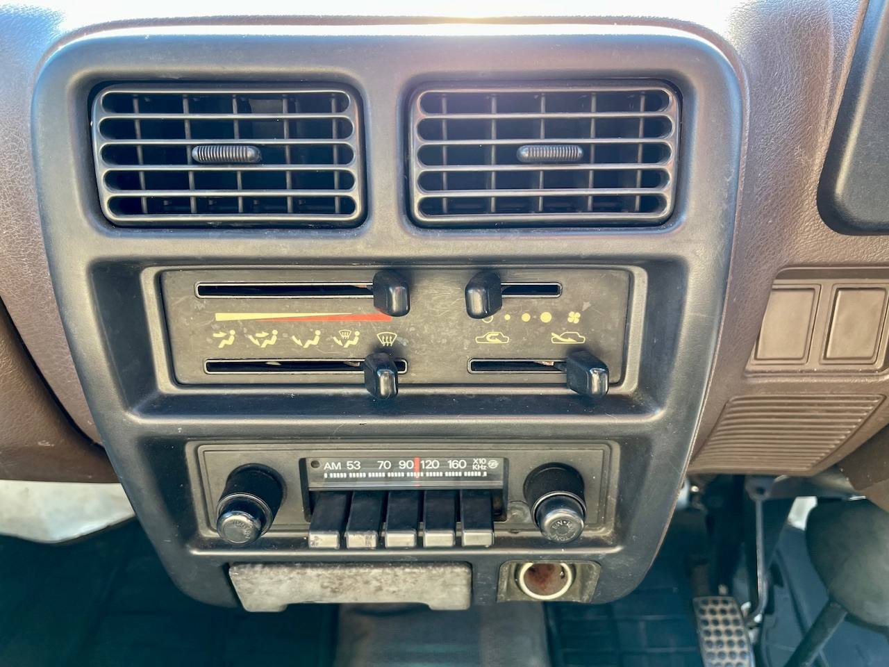 1992 Daihatsu Hi-Jet Scissor Dump 4WD, 2Hi-4Hi-4Lo, 4MT, DiffLock