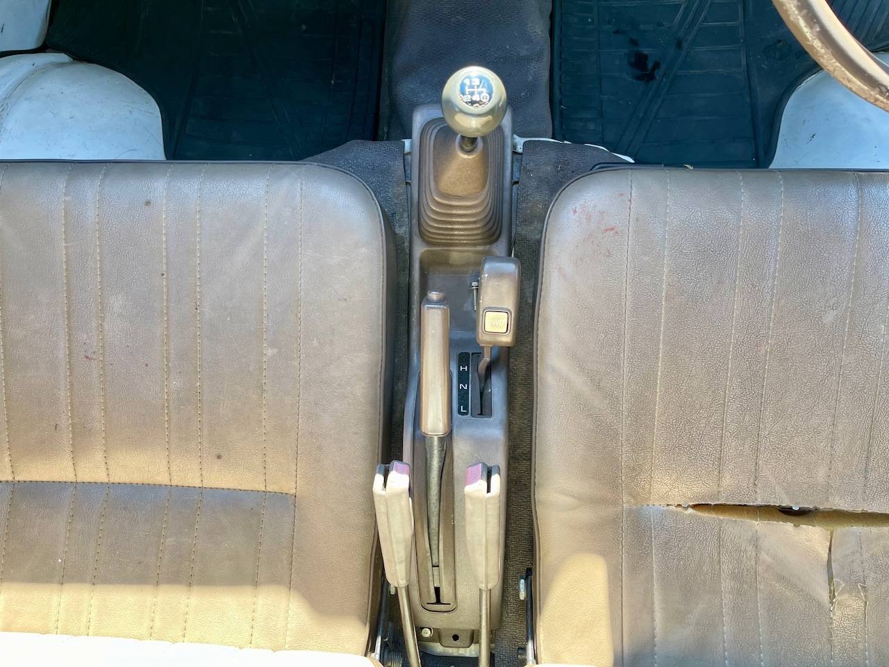 1992 Daihatsu Hi-Jet Scissor Dump 4WD, 2Hi-4Hi-4Lo, 4MT, DiffLock