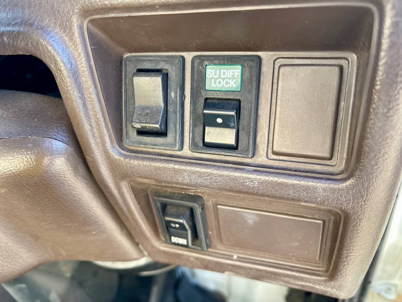 1992 Daihatsu Hi-Jet Scissor Dump 4WD, 2Hi-4Hi-4Lo, 4MT, DiffLock
