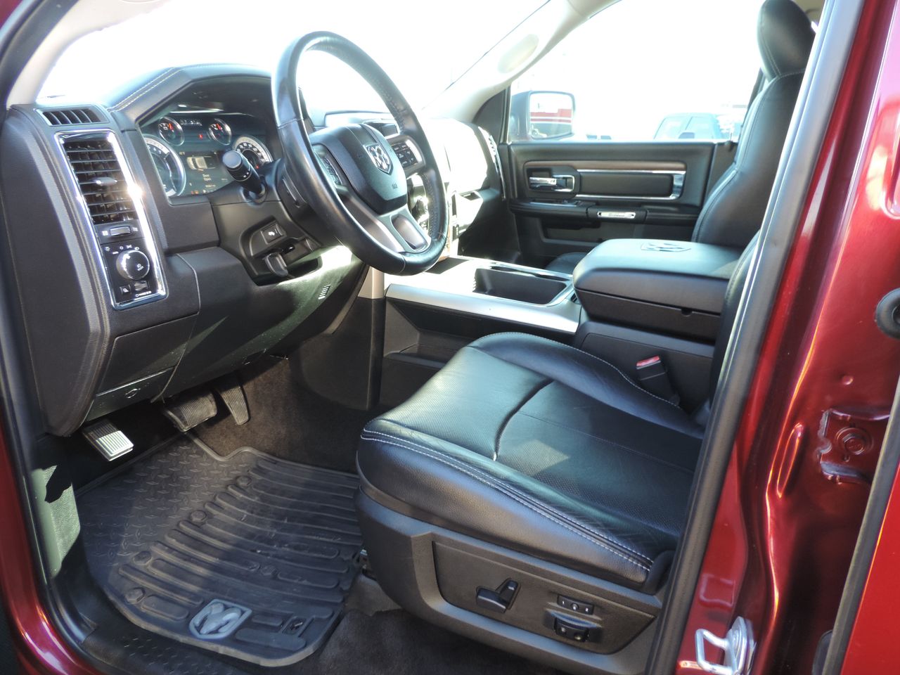 2018 RAM 1500 Crew Cab Laramie 4WD