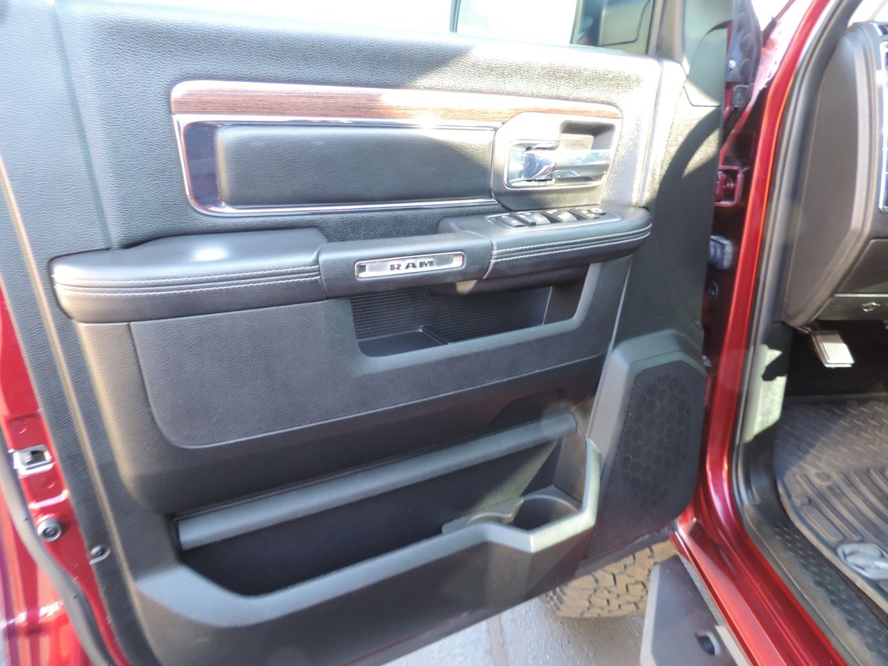 2018 RAM 1500 Crew Cab Laramie 4WD