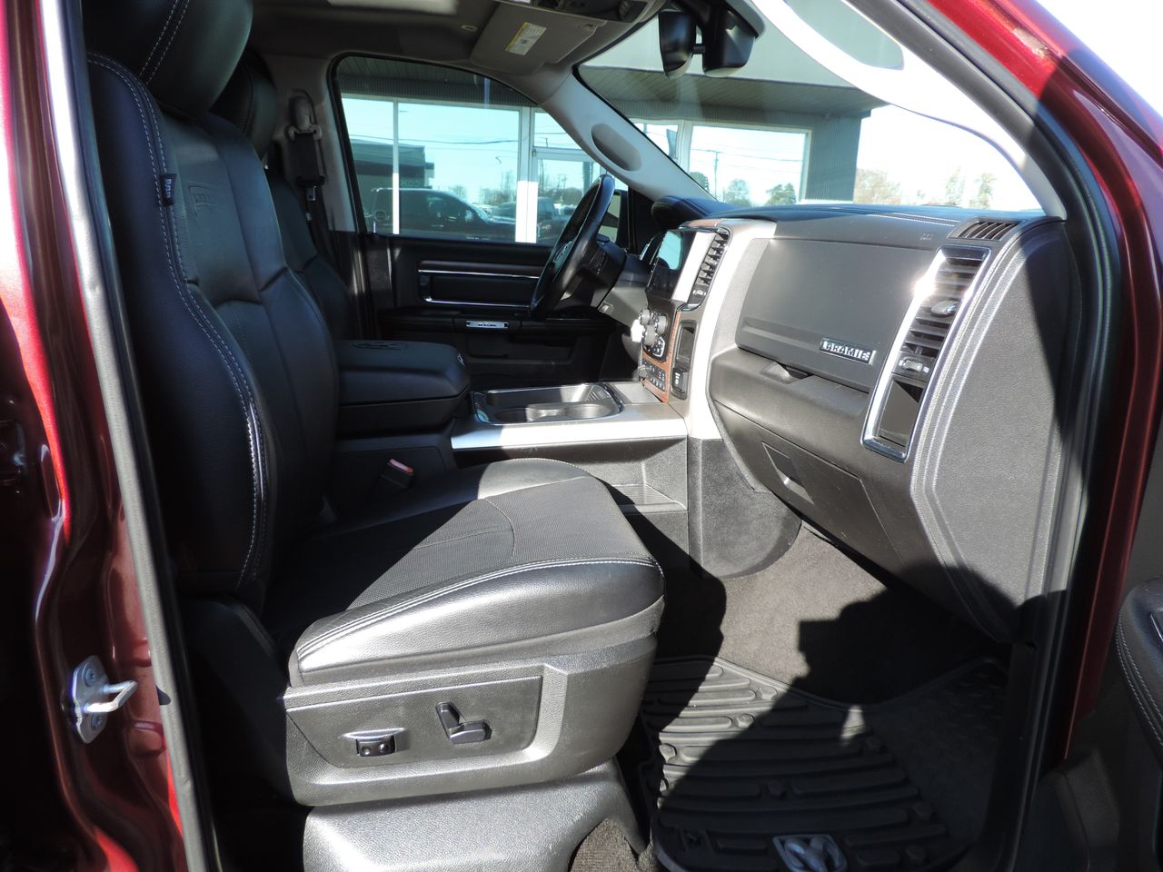 2018 RAM 1500 Crew Cab Laramie 4WD