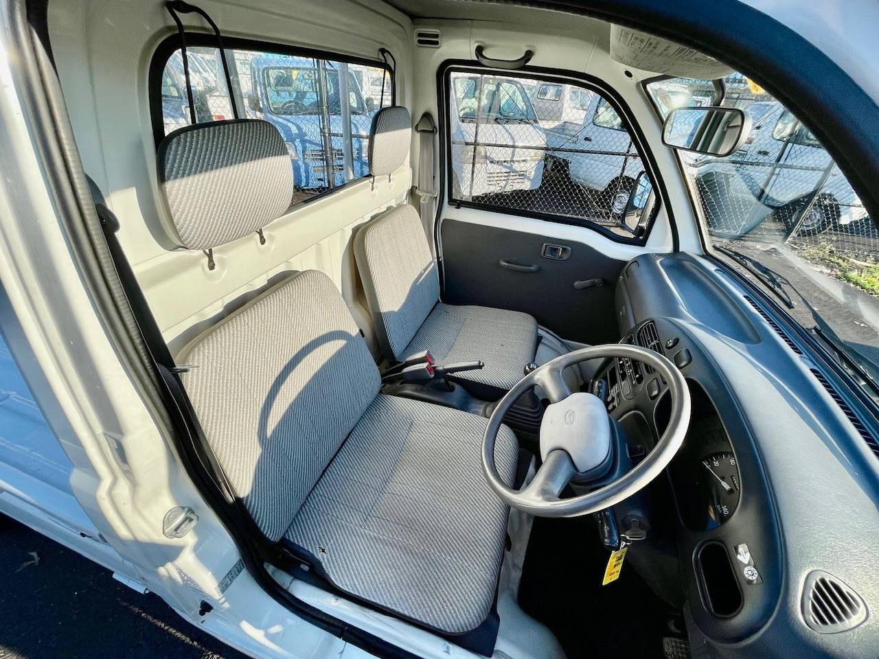 1994 Daihatsu Hi-Jet 4WD, 2Hi-4Hi, 5MT, Like New