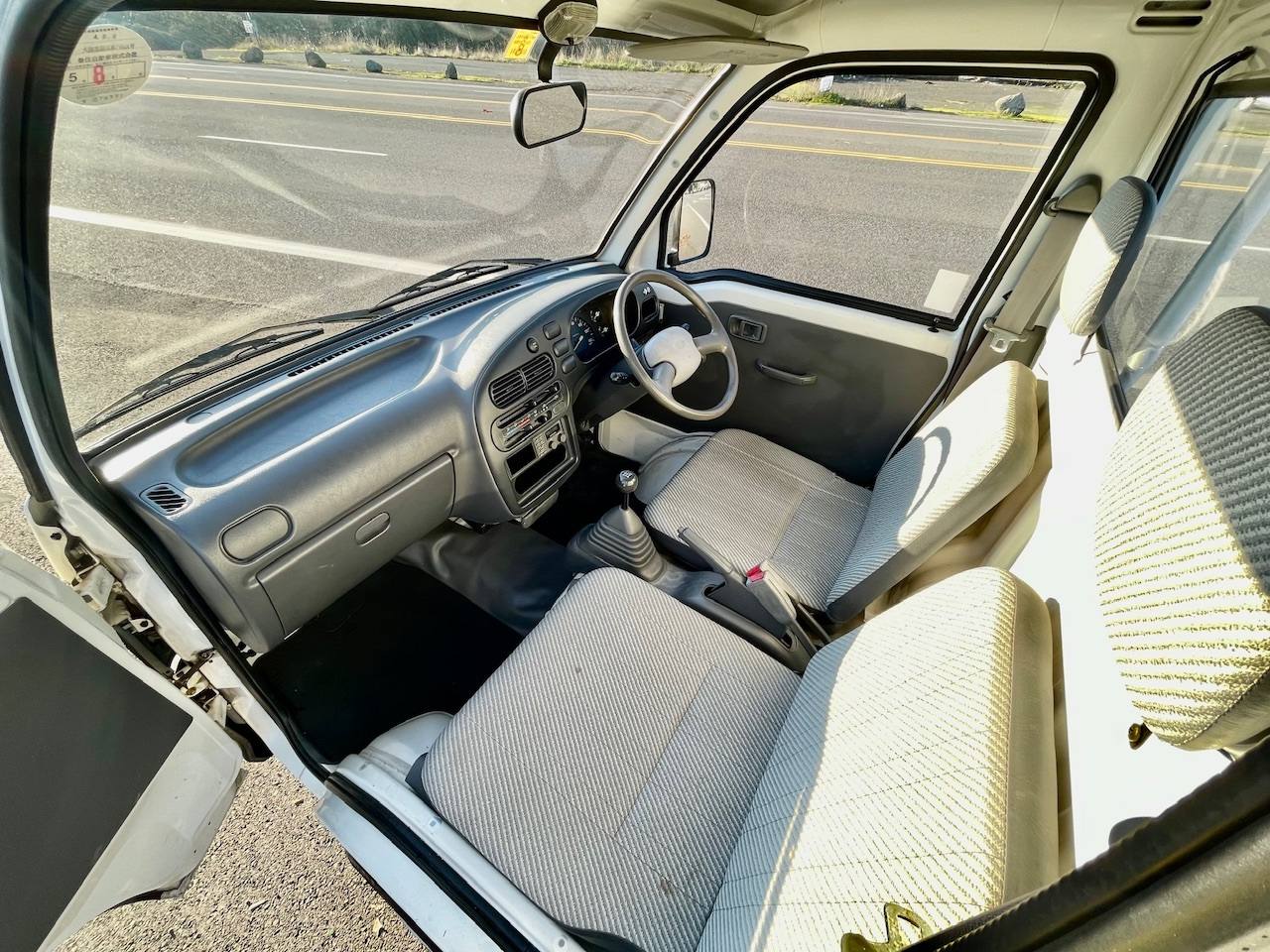 1994 Daihatsu Hi-Jet 4WD, 2Hi-4Hi, 5MT, Like New