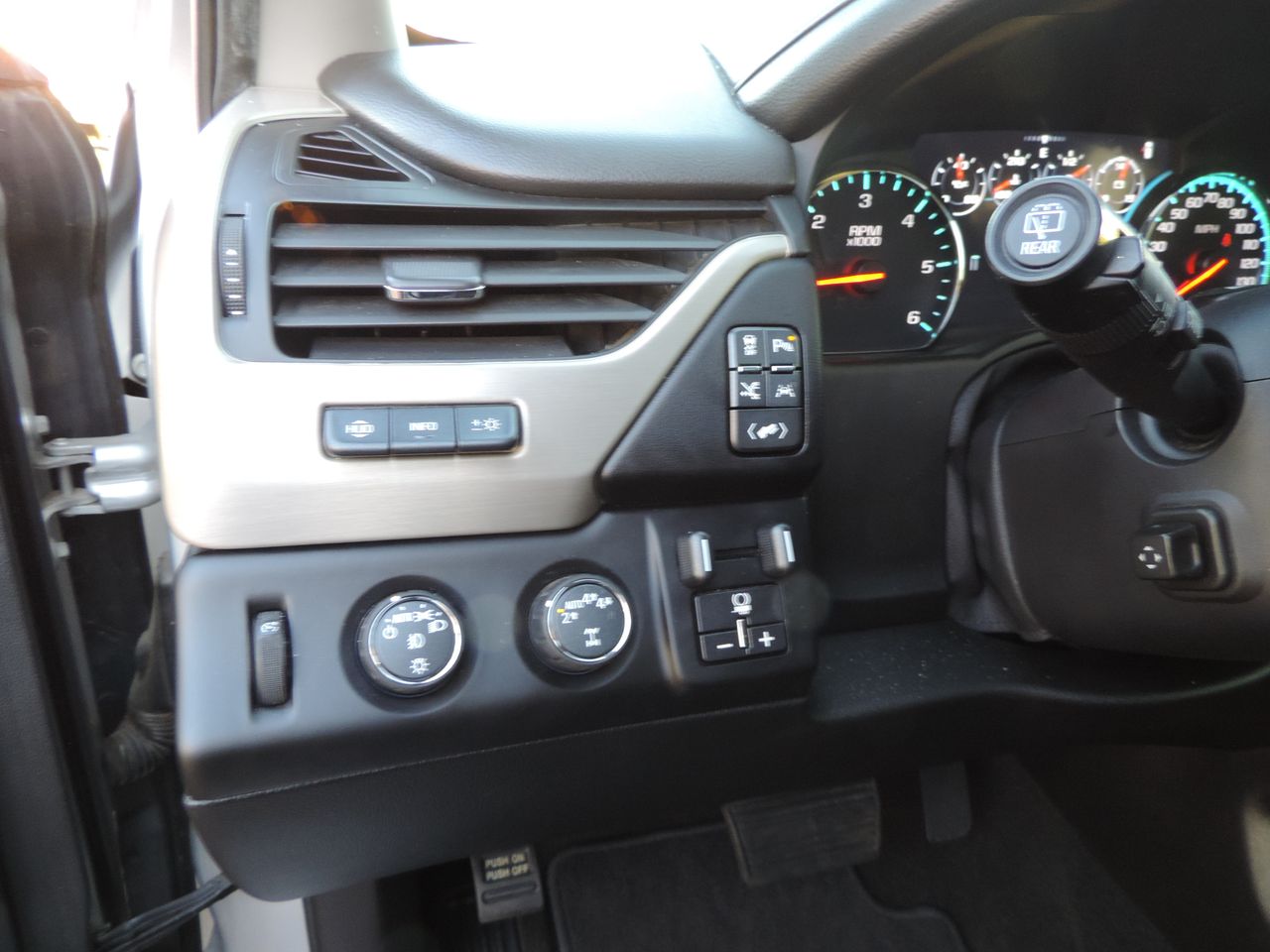 2018 GMC Yukon XL Denali 4WD