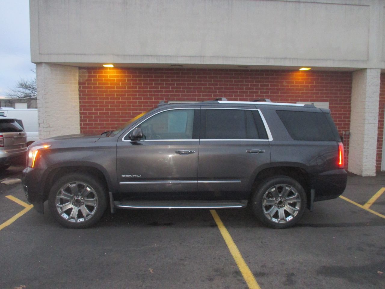 2017 GMC Yukon Denali 4WD