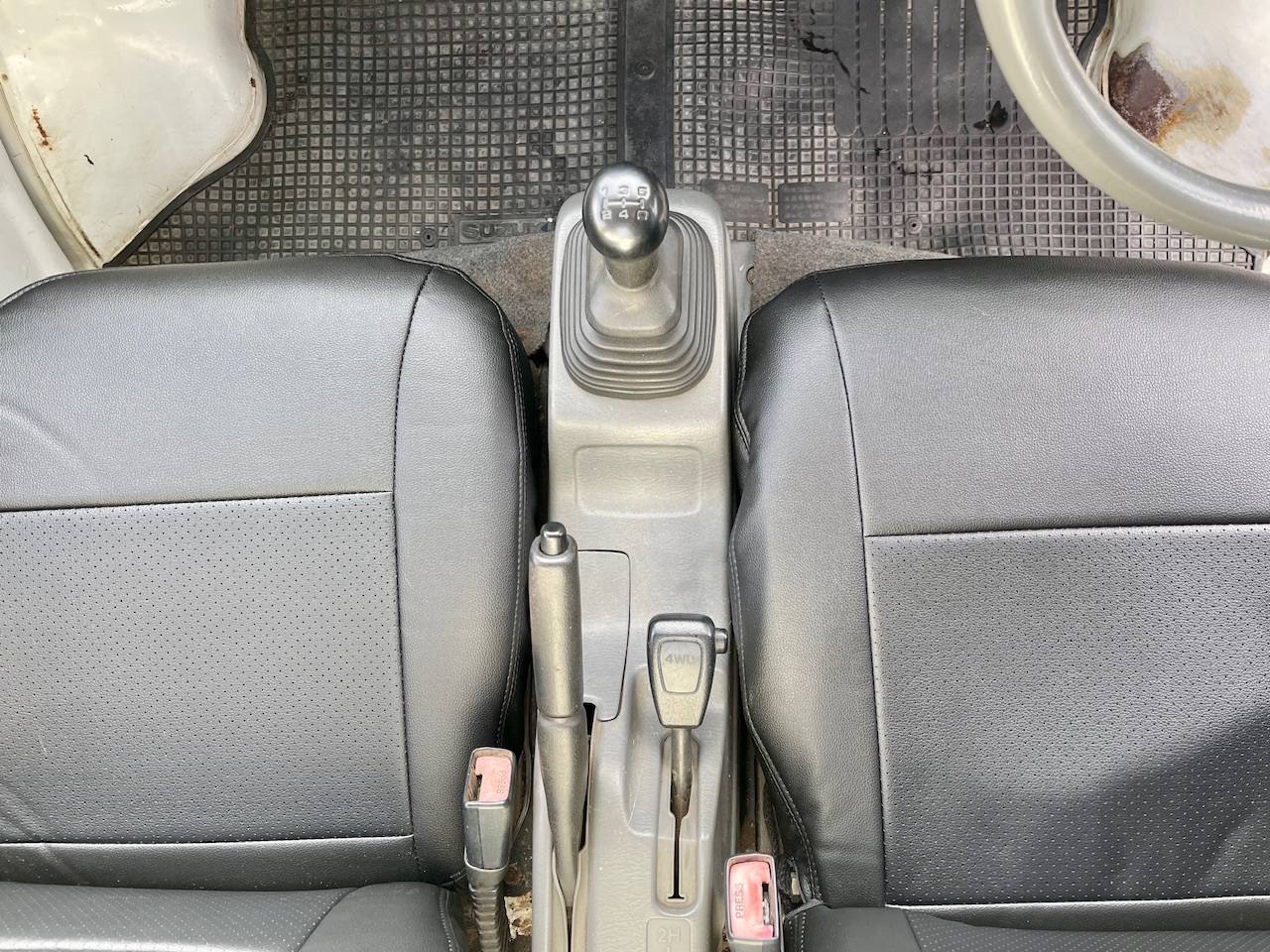 2000 Suzuki Carry EFI 4WD, 2Hi-4Hi-4Lo, 5MT, 13" Alloys, Next Gen