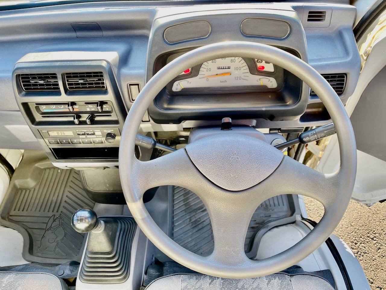 1995 Mitsubishi Minicab 4WD, 2Hi-4Hi-4Lo, PS, 5MT, Like New