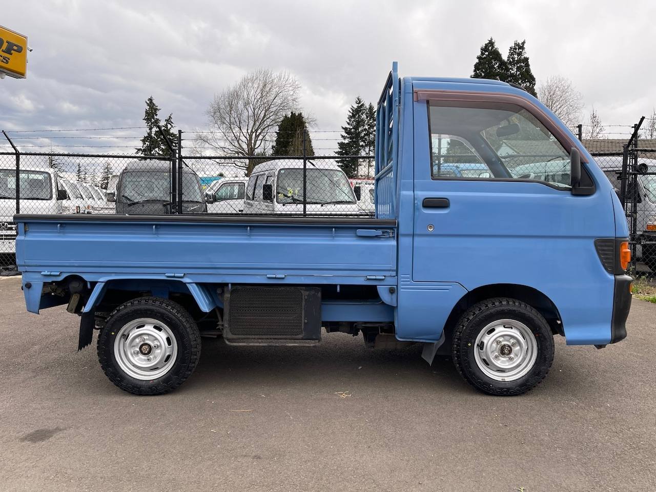 1997 Daihatsu Hi-Jet Twincam 12V 4WD, 2Hi-4Hi-4Lo, 5MT