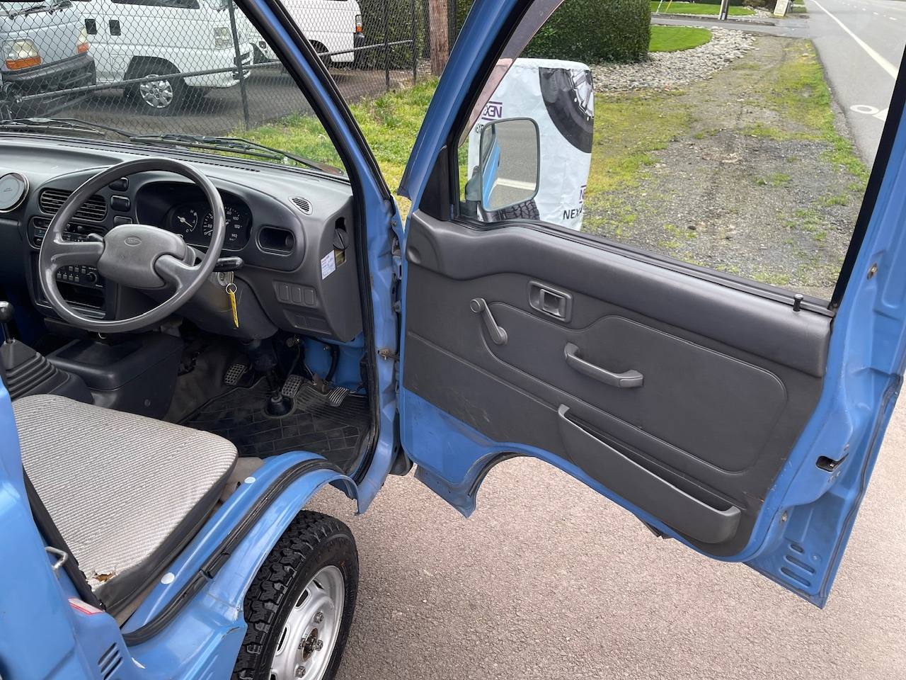 1997 Daihatsu Hi-Jet Twincam 12V 4WD, 2Hi-4Hi-4Lo, 5MT