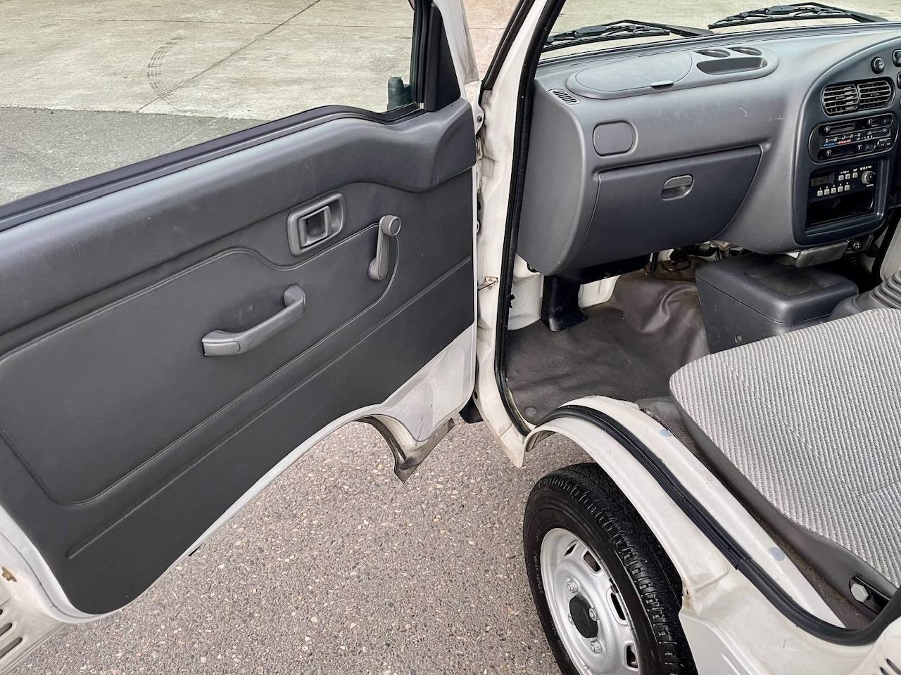 1998 Daihatsu Hi-Jet Twincam 12V 4WD, 2Hi-4Hi-4Lo, AC, 5MT