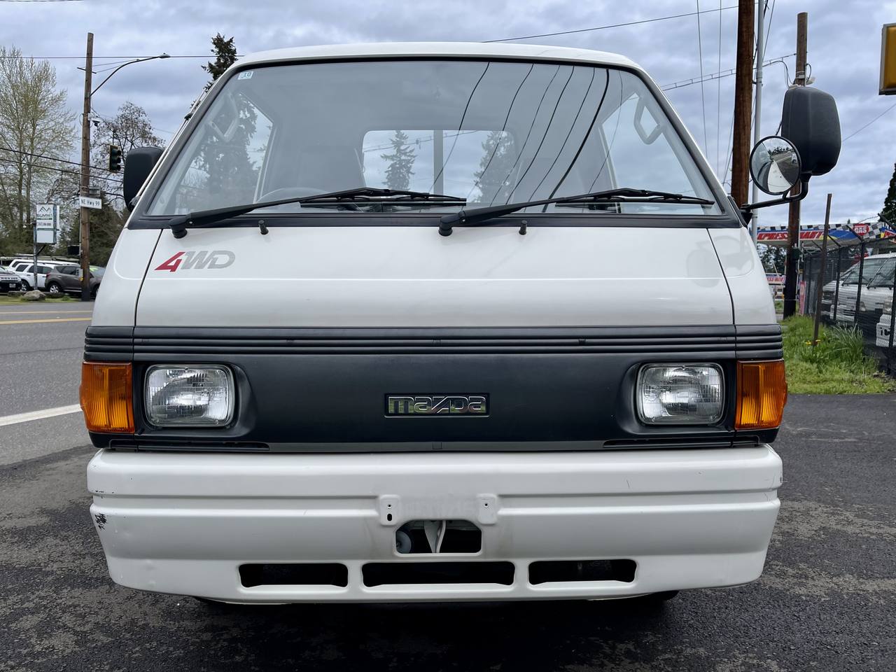 1994 Mazda Bongo 2.2L Diesel 4WD, 2Hi-4Hi-4Lo, 5MT, Dually 1 Ton