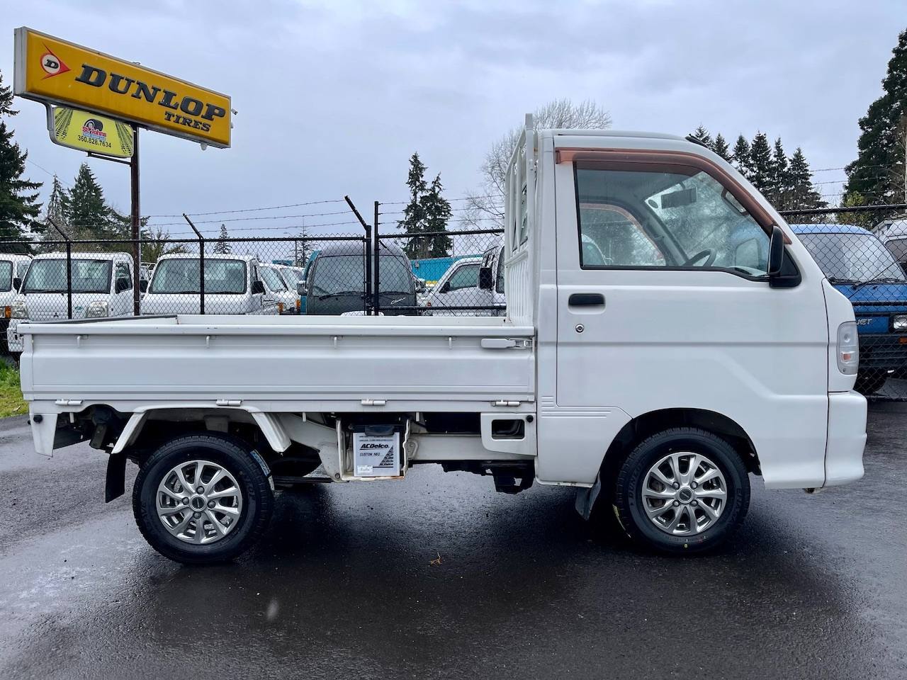2000 Daihatsu Hi-Jet EFI DLI Twincam 12V 4WD, 2Hi-4Hi, AC, 5MT
