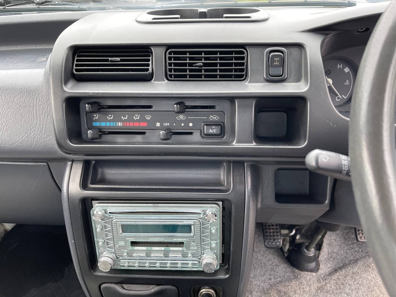 2000 Daihatsu Hi-Jet EFI DLI Twincam 12V 4WD, 2Hi-4Hi, AC, 5MT