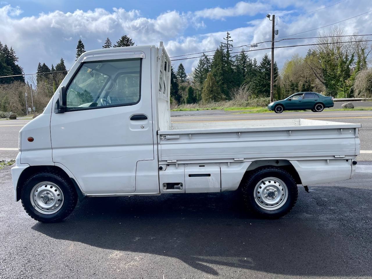 1999 Mitsubishi Minicab Special Edition 4WD, 2Hi-4Hi-4Lo, AC, PS, 5MT