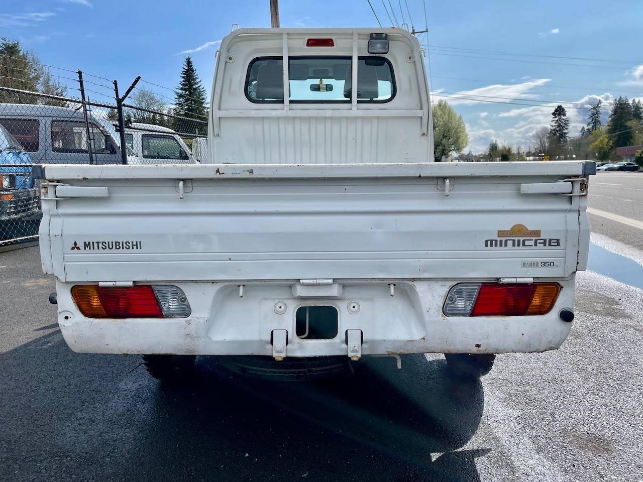 1999 Mitsubishi Minicab Special Edition 4WD, 2Hi-4Hi-4Lo, AC, PS, 5MT