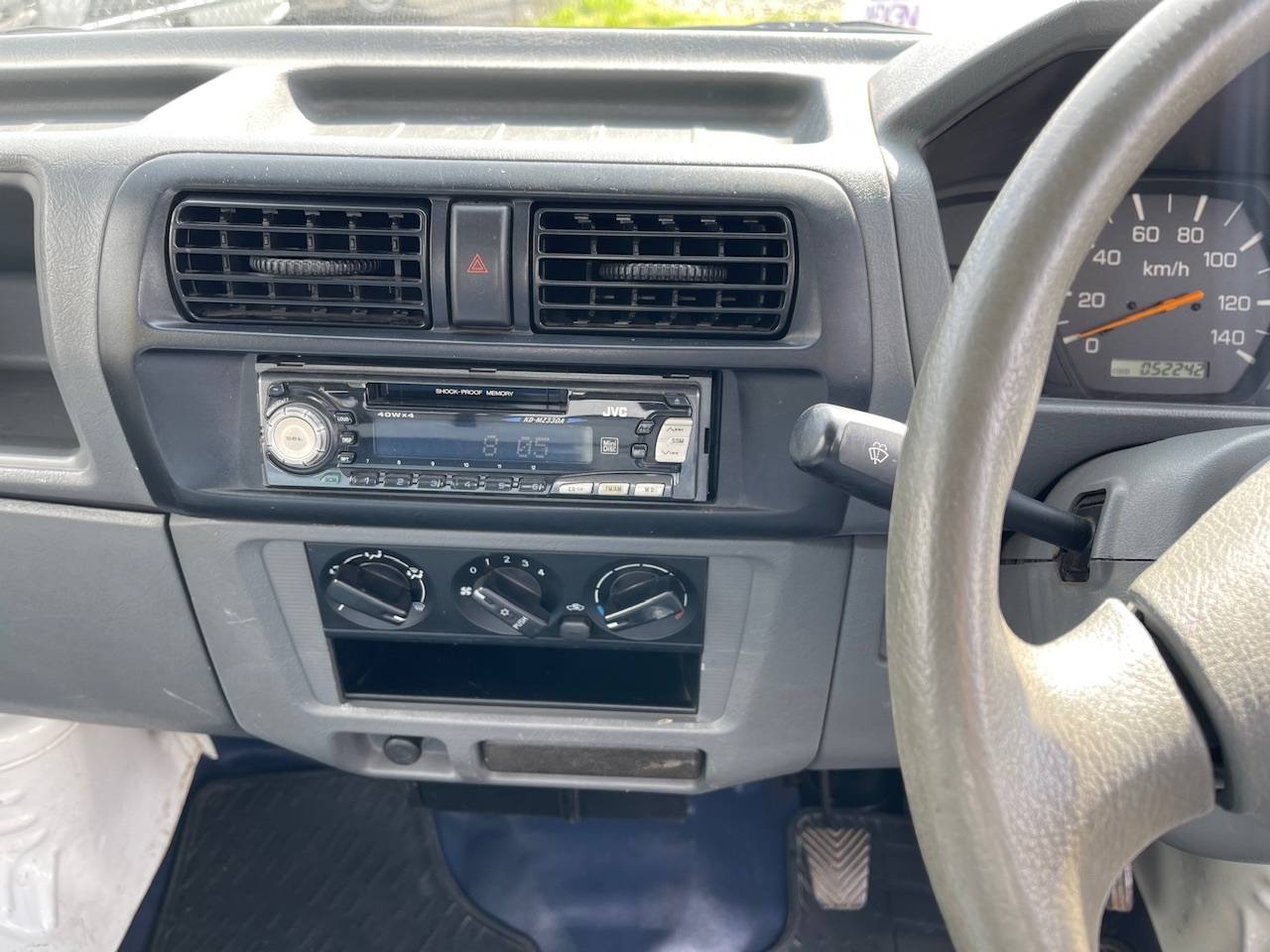 1999 Mitsubishi Minicab Special Edition 4WD, 2Hi-4Hi-4Lo, AC, PS, 5MT
