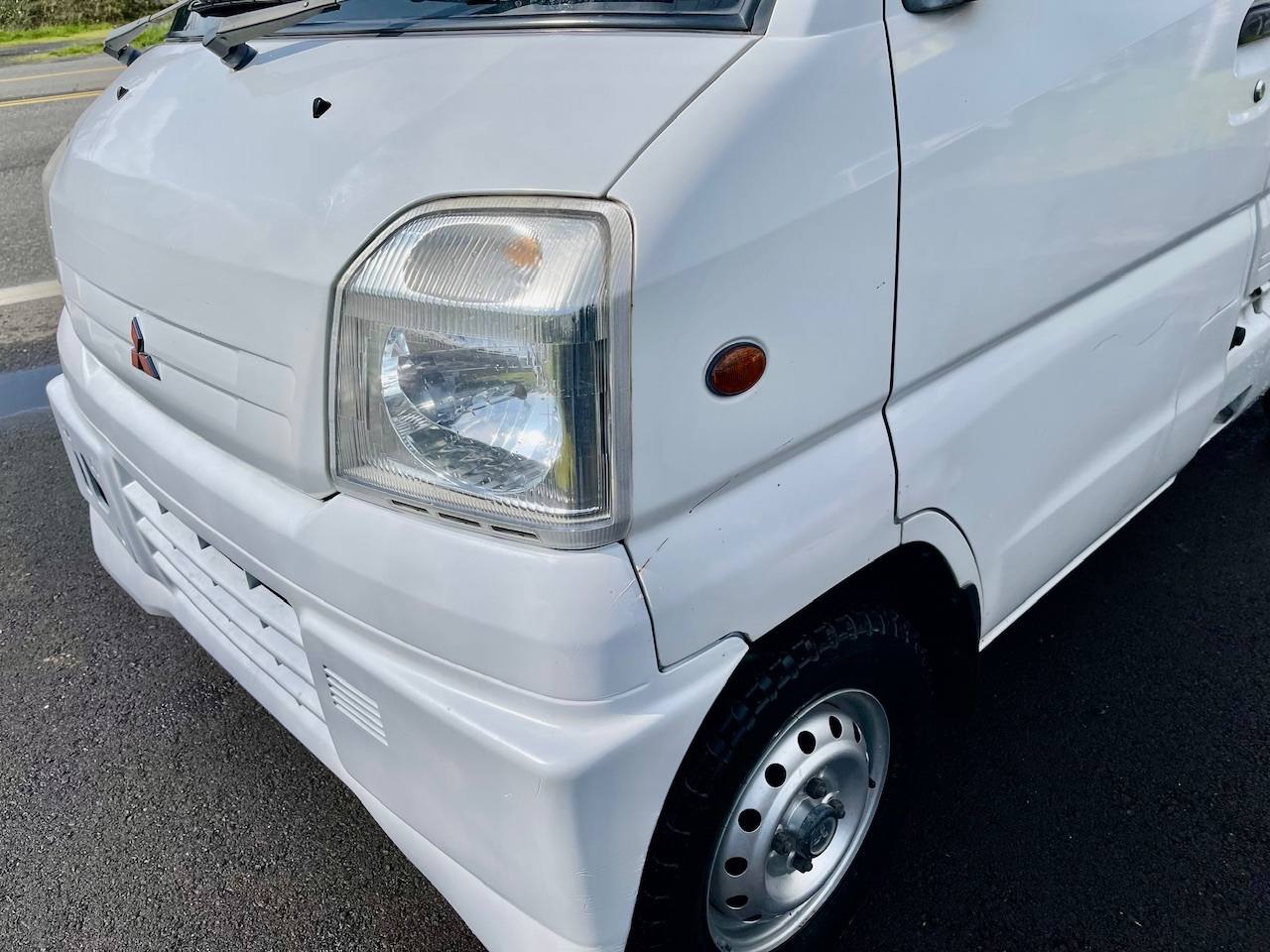 1999 Mitsubishi Minicab Special Edition 4WD, 2Hi-4Hi-4Lo, AC, PS, 5MT