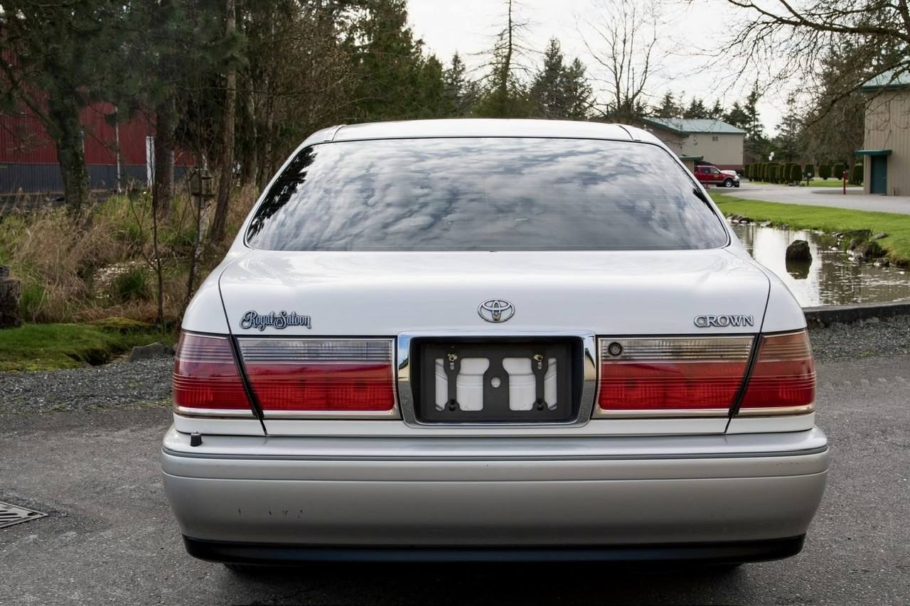 2000 Toyota Crown Sedan 2JZ RWD, PW. PL, PS, AC, Automatic