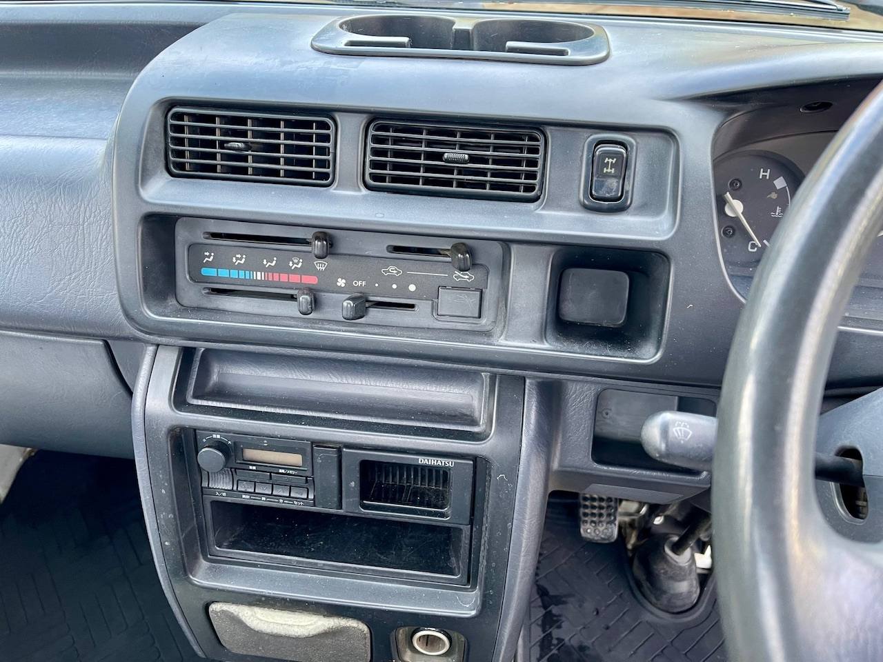 1999 Daihatsu Hi-Jet EFI DLI Twincam 12V 4WD, 2Hi-4Hi, 5MT