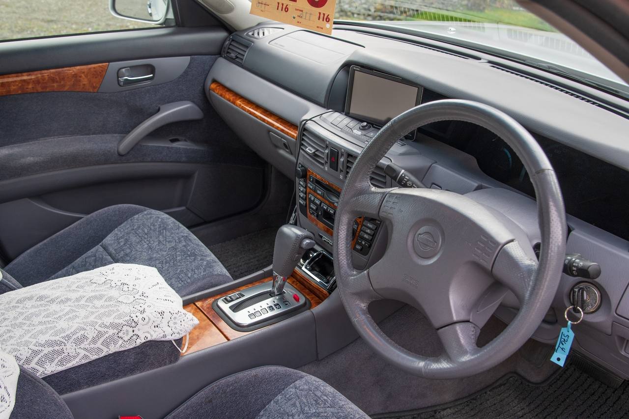 2000 Nissan Gloria 300TX 40th Anniversary RWD, PW, PL, PS, Auto