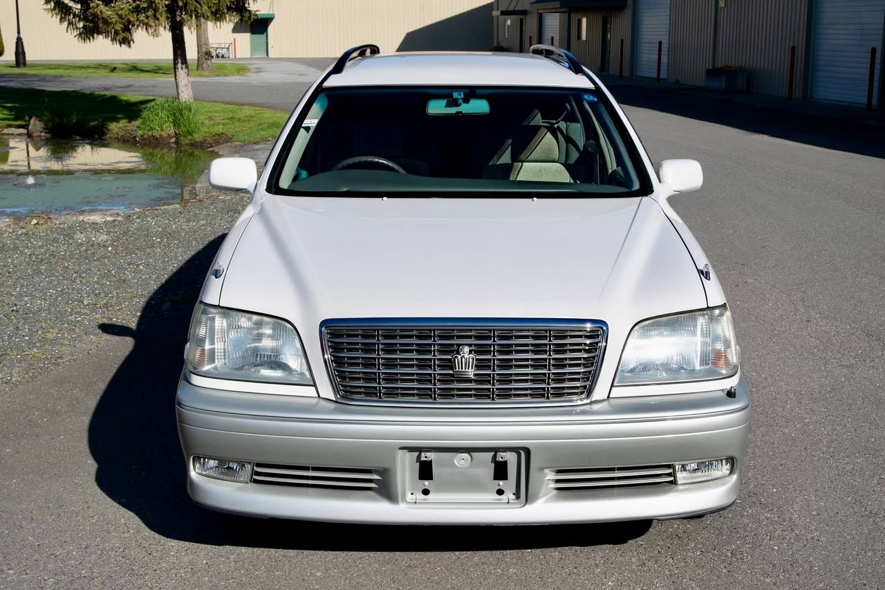2000 Toyota Crown Estate  2JZ RWD, PW. PL, PS, AC, Navi, Automatic