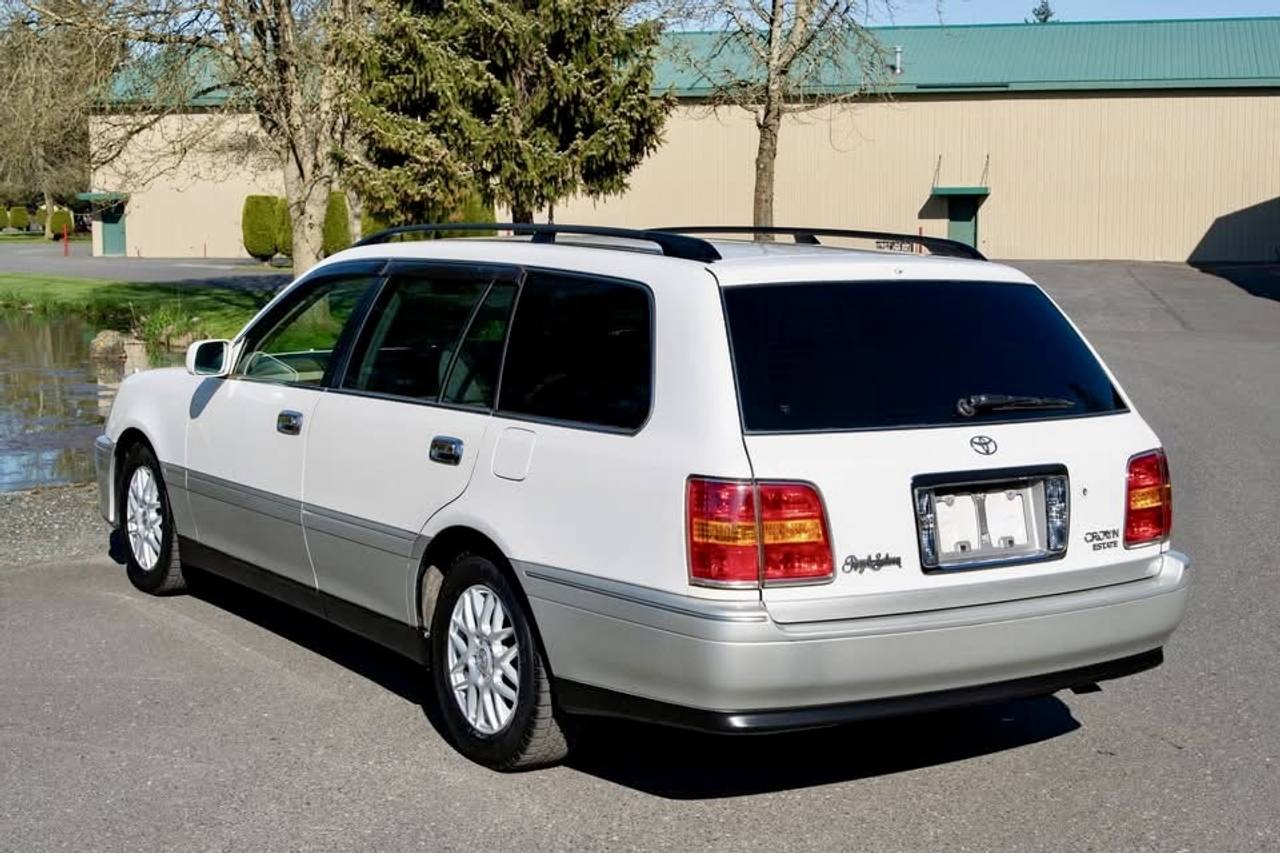 2000 Toyota Crown Estate  2JZ RWD, PW. PL, PS, AC, Navi, Automatic