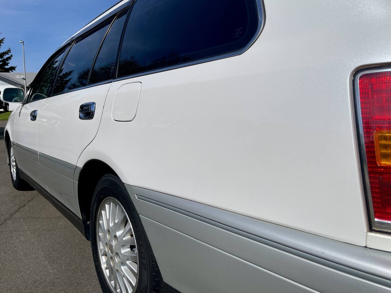 2000 Toyota Crown Estate  2JZ RWD, PW. PL, PS, AC, Navi, Automatic