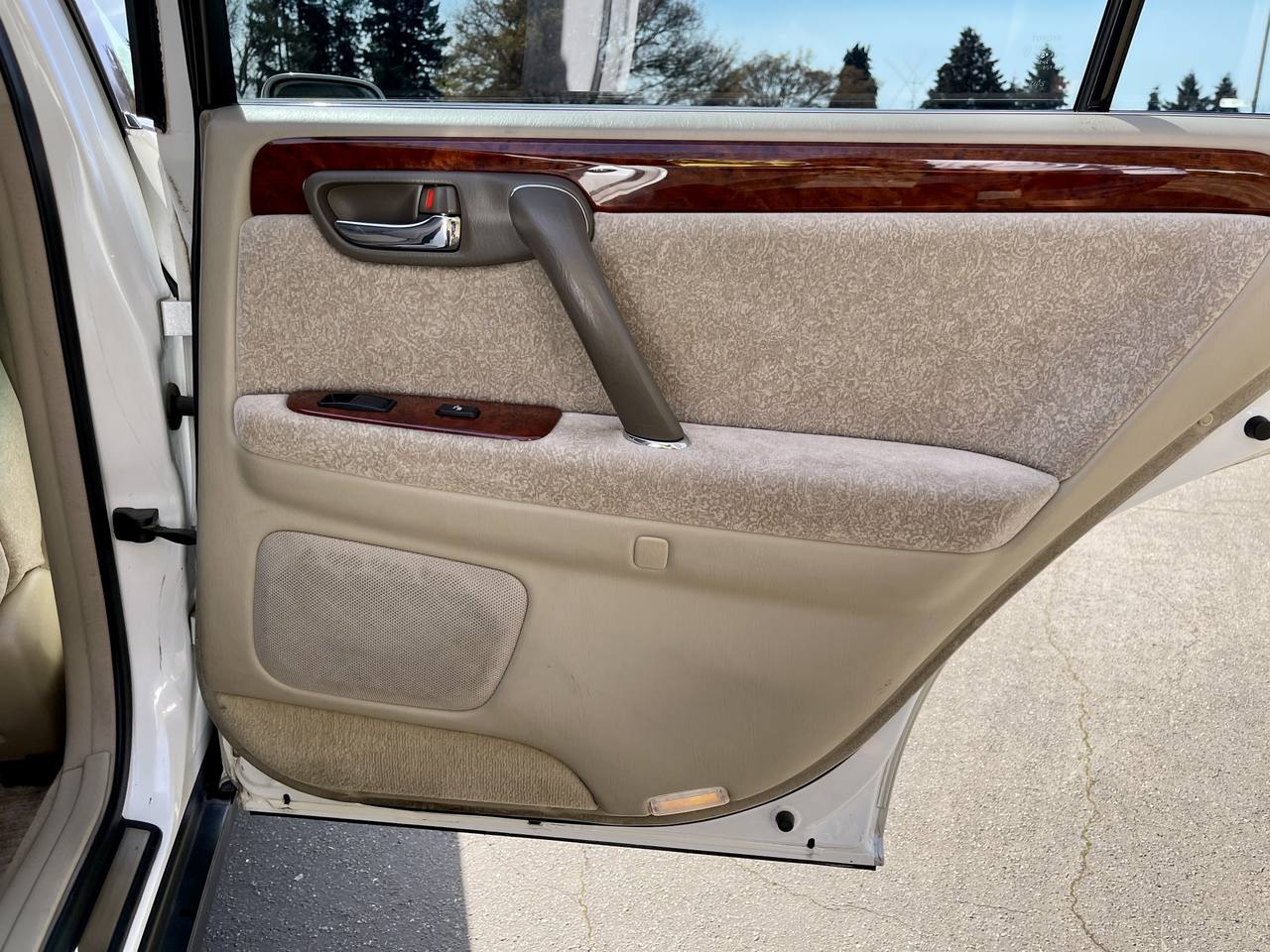 2000 Toyota Crown Estate  2JZ RWD, PW. PL, PS, AC, Navi, Automatic