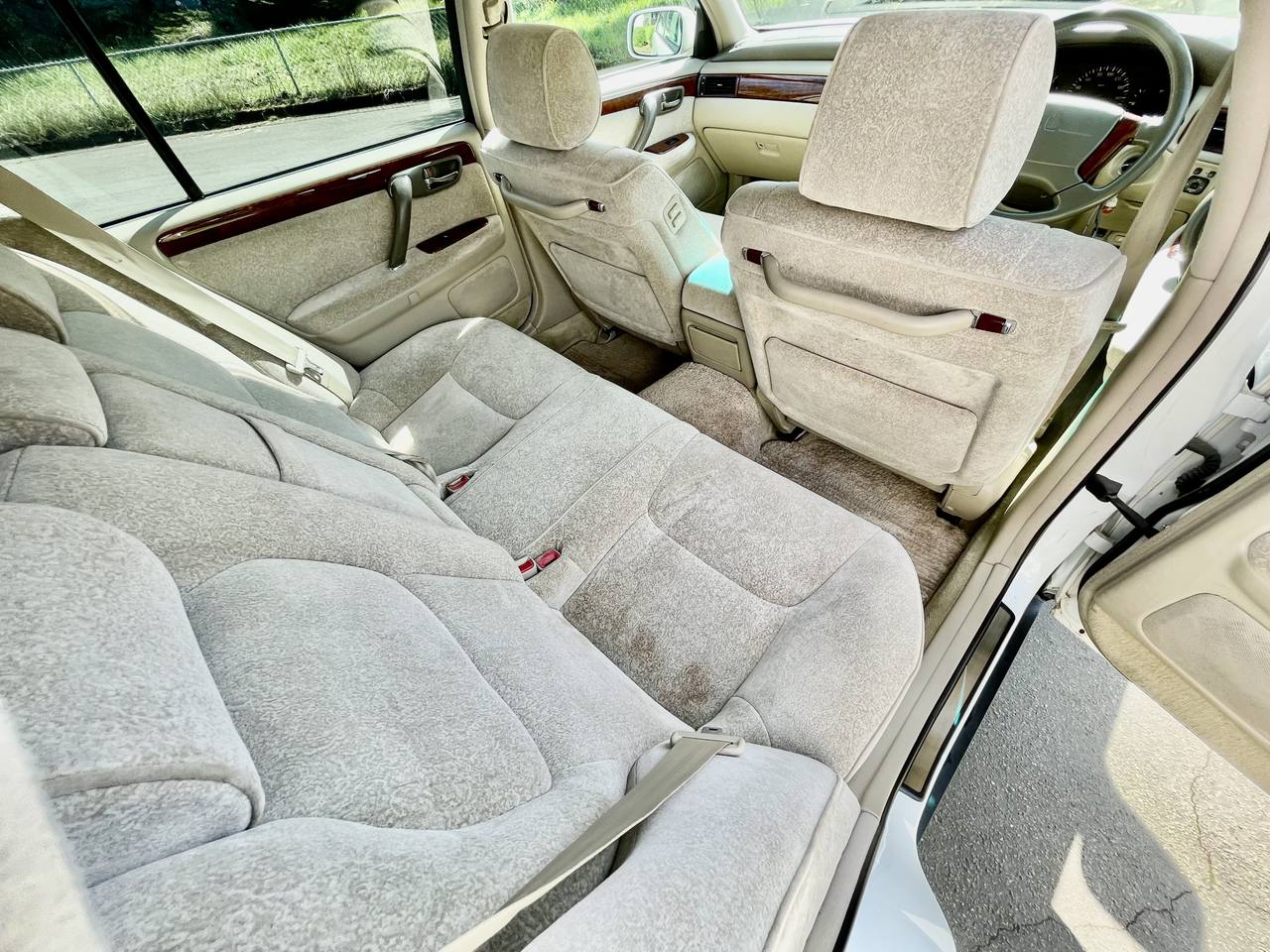 2000 Toyota Crown Estate  2JZ RWD, PW. PL, PS, AC, Navi, Automatic
