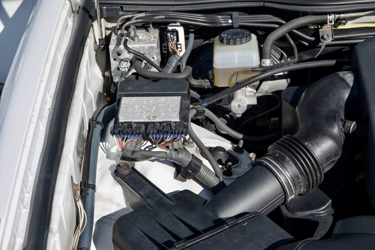 2000 Toyota Crown Estate  2JZ RWD, PW. PL, PS, AC, Navi, Automatic