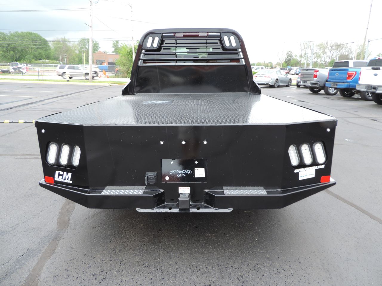 2024 Chevrolet Silverado 3500HD Crew Cab W/T Flatbed DRW 4WD