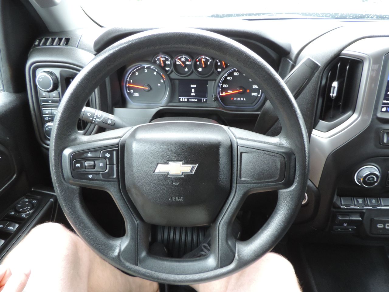 2024 Chevrolet Silverado 3500HD Crew Cab W/T Flatbed DRW 4WD