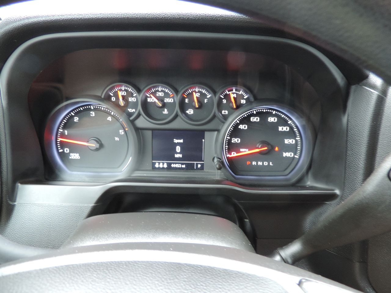 2024 Chevrolet Silverado 3500HD Crew Cab W/T Flatbed DRW 4WD