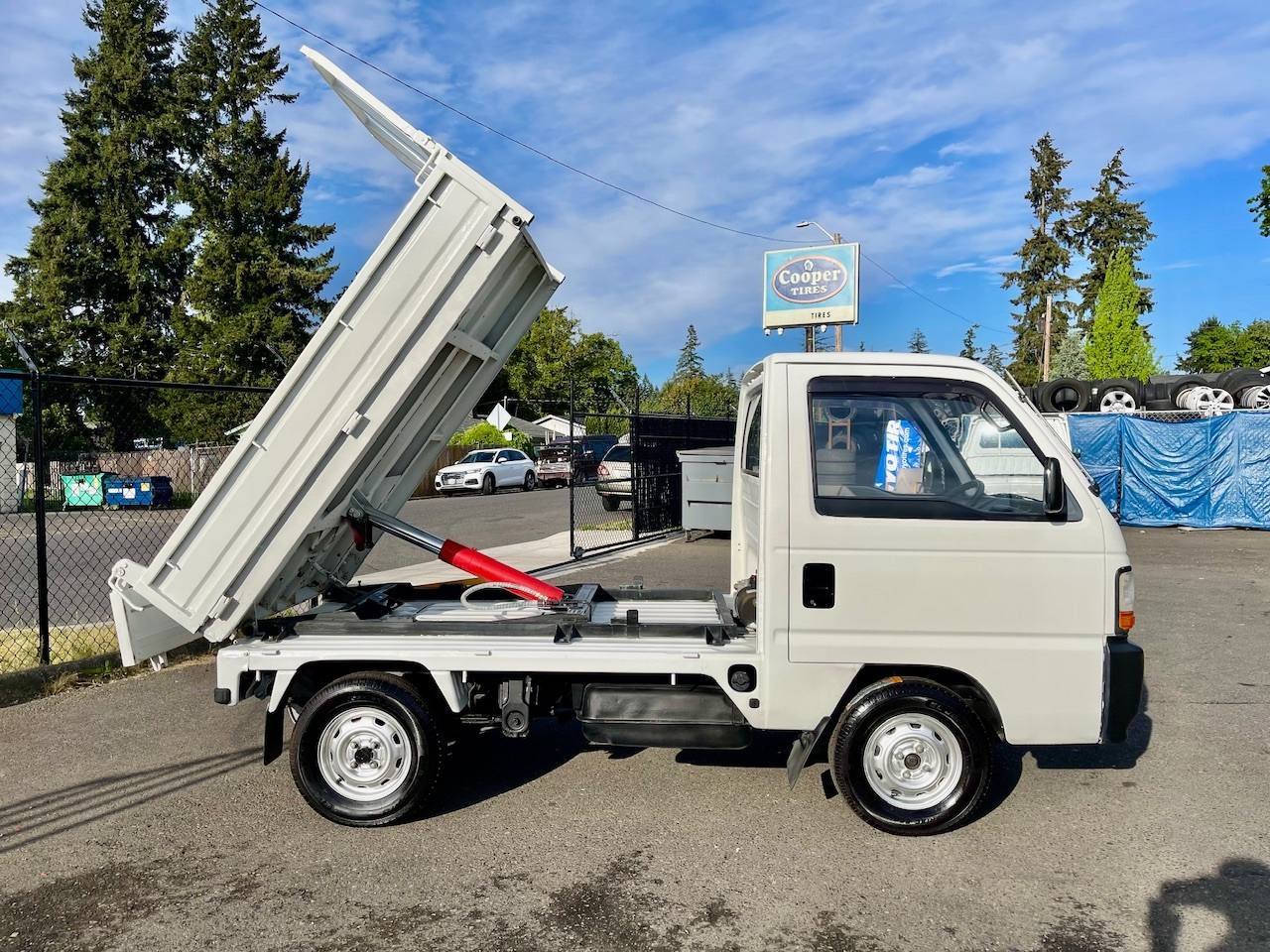 1994 Honda Acty Hard Dump Realtime 4WD, Rear Engine, AC, 5MT