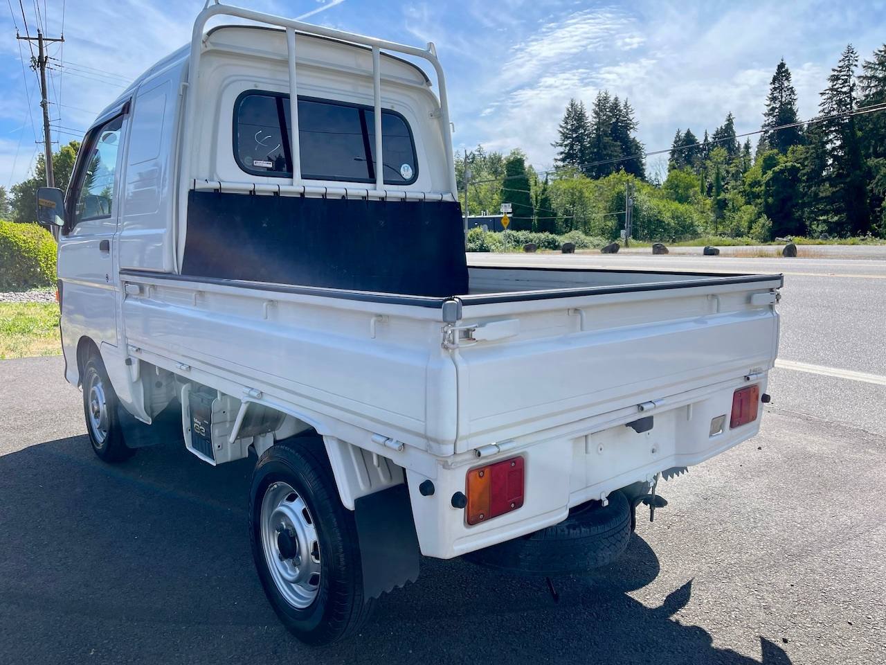 1997 Daihatsu Hi-Jet Super Jumbo 4WD, 2Hi-4Hi-4Lo, AC, 5MT, Rare
