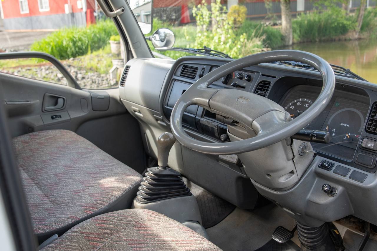 1996 Mitsubishi Canter GUTS Diesel 1.5 Ton Rwd Dually, PW, PS, AC, 5MT