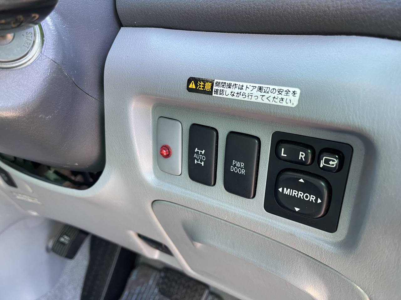 2000 Toyota Estima 3.0 Aeras 4WD, 2Hi-4Hi, AC, PS, PW, PL, 8-Pass, Auto