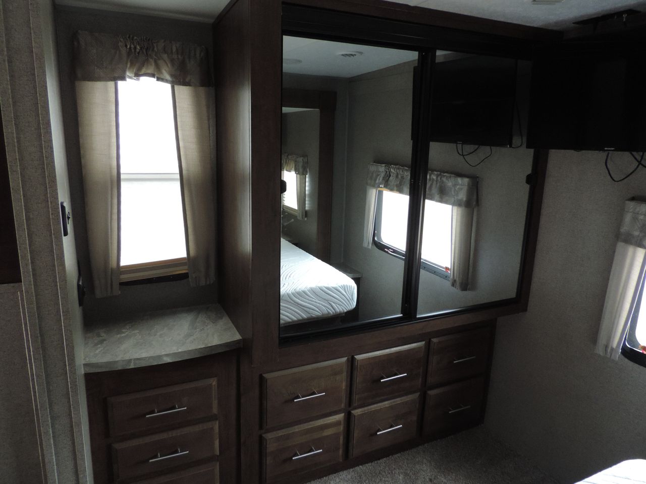 2019 Forest River Flagstaff 832FLBS -