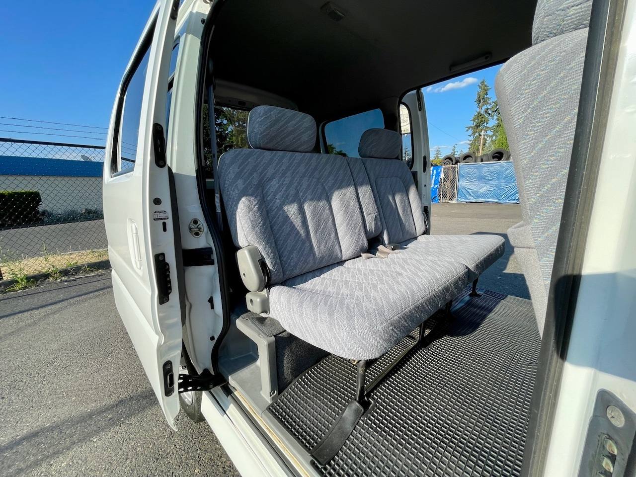 2000 Suzuki Every Joypop Turbo 4WD, PS, PW, PL, AC. Automatic